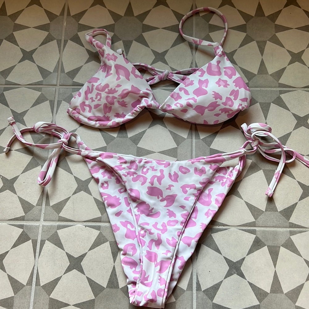 Pink Leopard Bikink